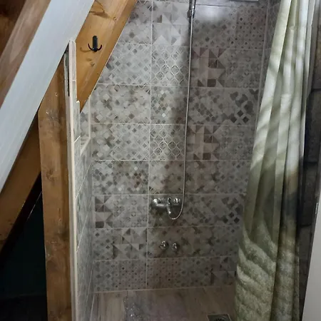 Semesterbostad Vip - Jakuzzi Is Free - Private Parking Is Free - Beautiful View Of Nature Jagodina