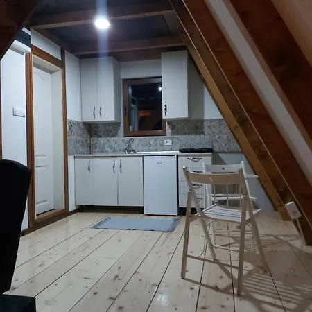 Vip - Jakuzzi Is Free - Private Parking Is Free - Beautiful View Of Nature * Jagodina