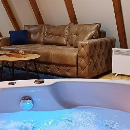 Vip - Jakuzzi Is Free - Private Parking Is Free - Beautiful View Of Nature Jagodina